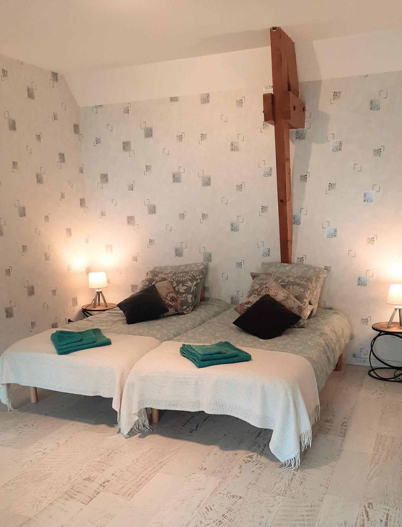 Le Gite De La Menuiserie Maisoncelles-la-Jourdan Exteriör bild